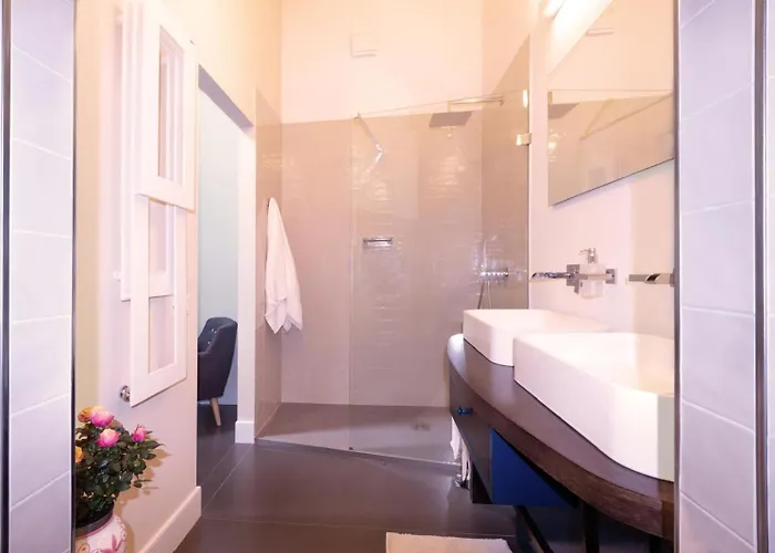Big With Private Courtyard Apartament Wenecja