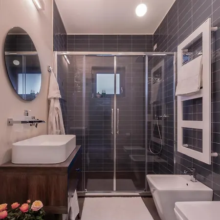 Big With Private Courtyard Lejlighed